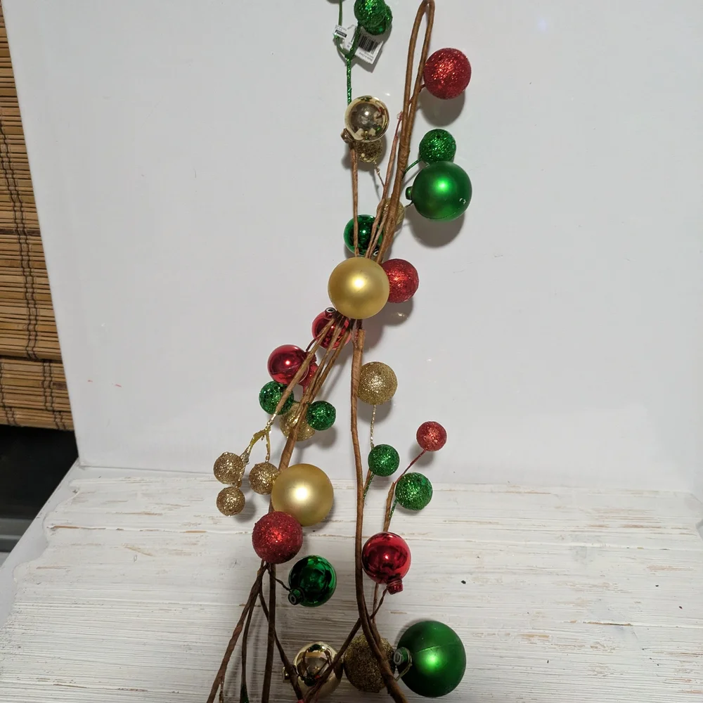 Holiday Ornament Garland - Red, Green, Gold